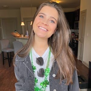 Meet your Posher, Abby